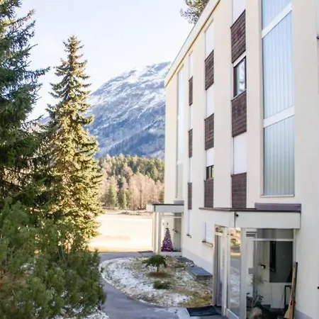 Helle Und Geraumig - Sauna - Pool - Parken * St. Moritz